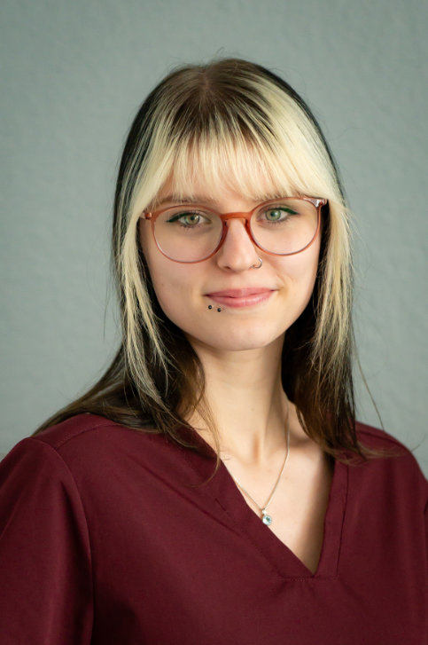 Schwester Laura
